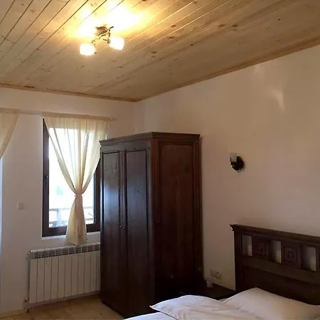 Gasthuis калпаците - Kalpacite Skrebatno