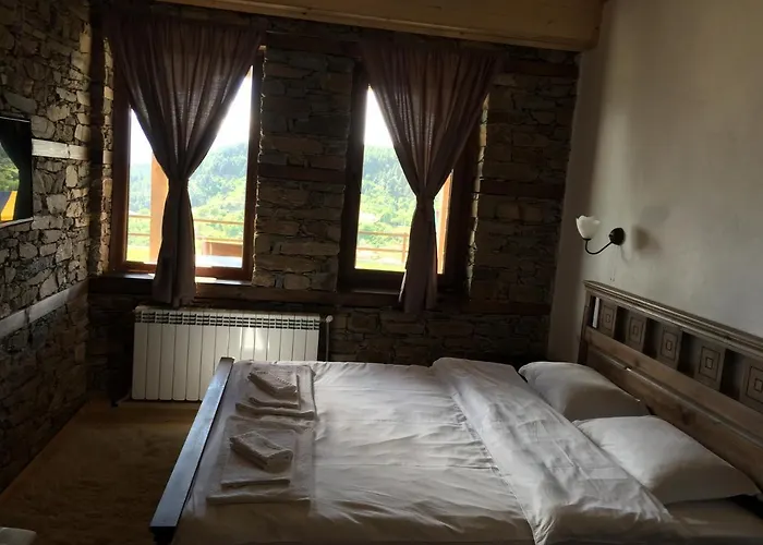 калпаците - Kalpacite Guest house Skrebatno